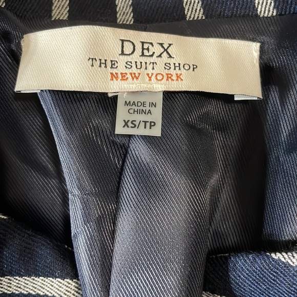 Navy and grey striped blazer with zipper details - Picture 4 of 5